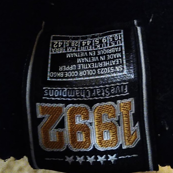 Shoes - Picture 8 of 13